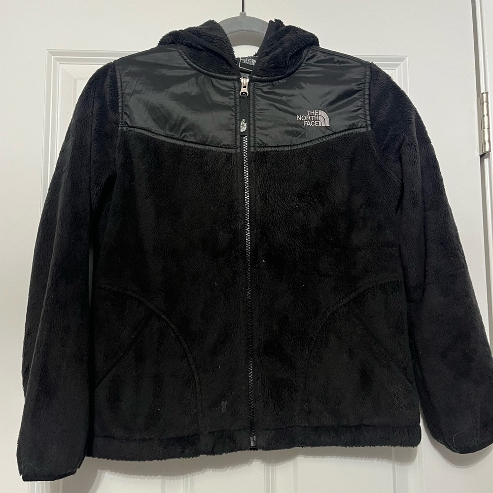 GIRLS FUZZY NORTH FACE JACKET